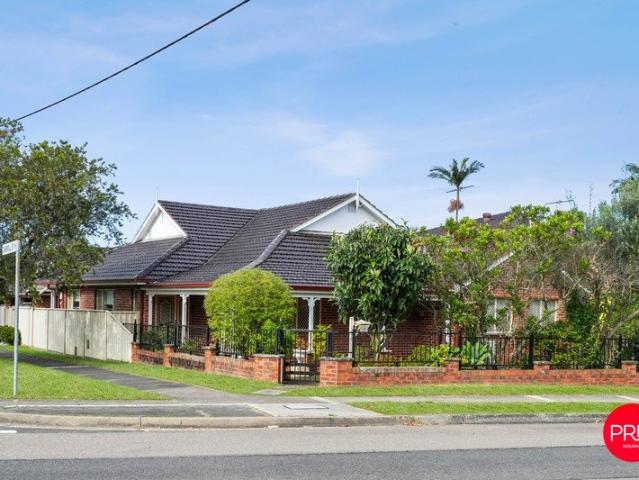 FOUR BEDROOM FAMILY HOME ON 588SQM CORNER BLOCK