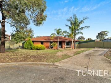 Four Bedroom Family Home on a Generous Allotment!