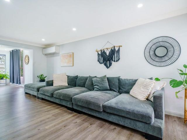 Four Bedroom Family Home with Pool