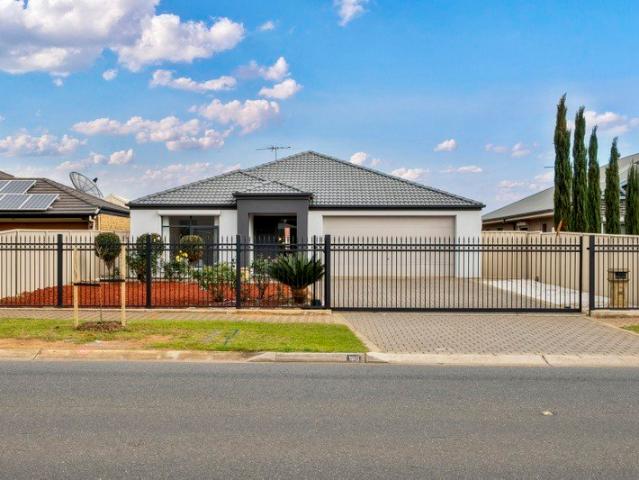 Four Bedroom Flexibility in a Connected Northern Pocket