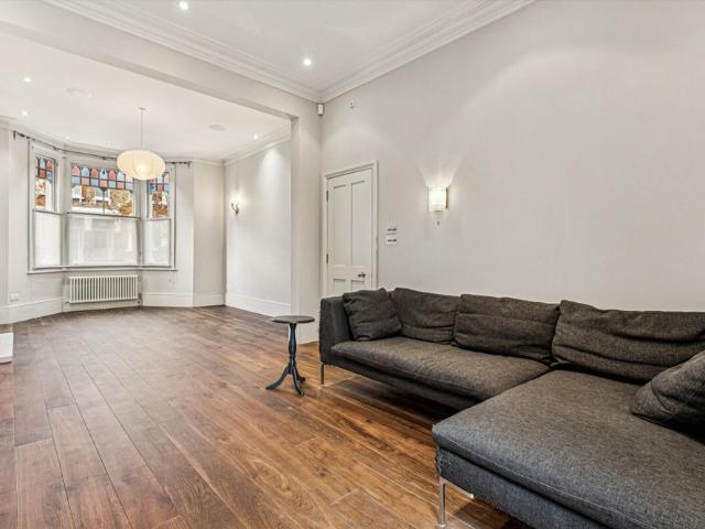 Four bedroom house available to rent on Creighton Road, NW6