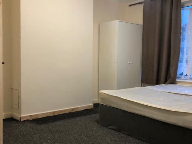 Four Bedroom House, BS16 £2,200 Pcm