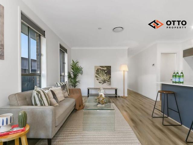 Four Bedroom House for Lease!
