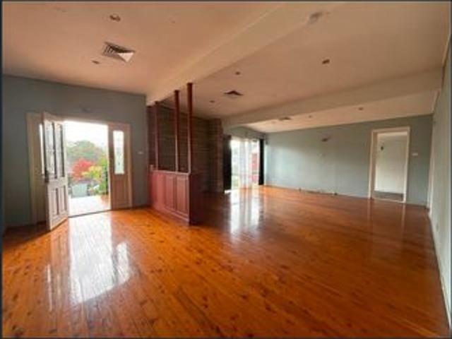 Four Bedroom House in Carlingford