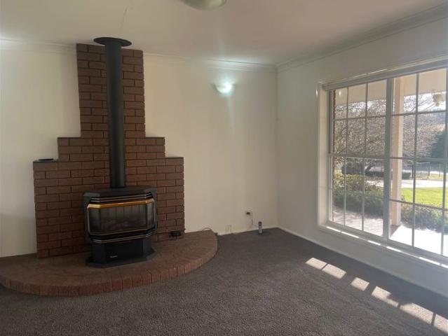 Four bedroom House in Rural Setting