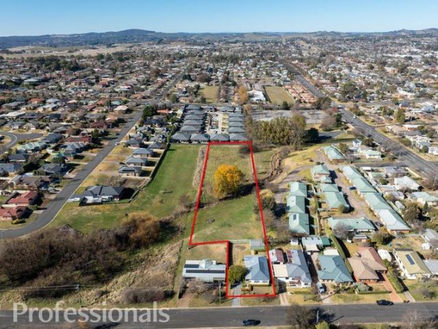 Four bedroom house plus DA approval to build three more homes