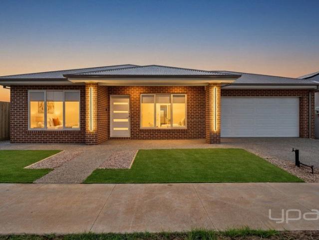 FOUR BEDROOM HOUSE WITH TWO FULL ENSUITES