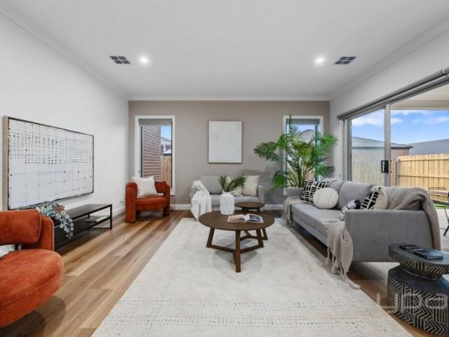 FOUR BEDROOM HOUSE WITH TWO FULL ENSUITES