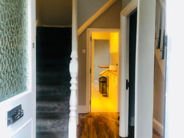 Four bedroom house with two toilets and a bath Ilford