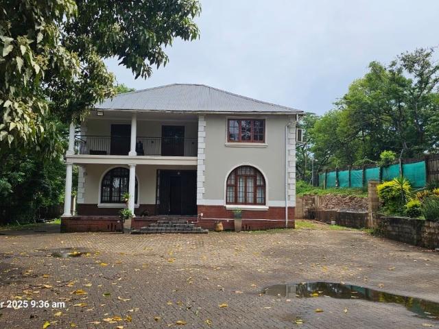 Four Bedroom House to Rent in Queensburgh Northdene