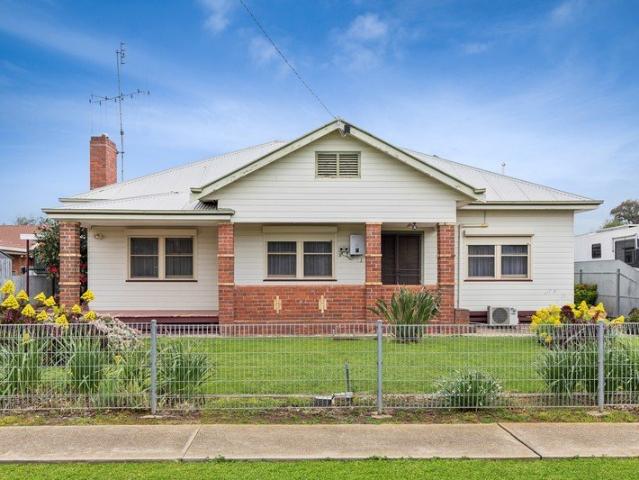 Four Bedroom Home with Amazing Shedding