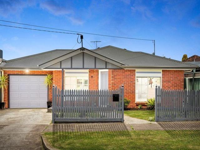 Four Bedroom Home with Exceptional Outdoor Entertaining