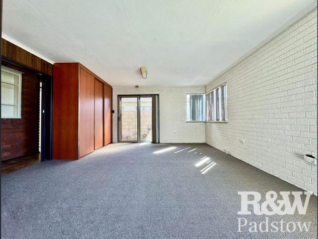 Four Bedroom Home, Master with ensuite