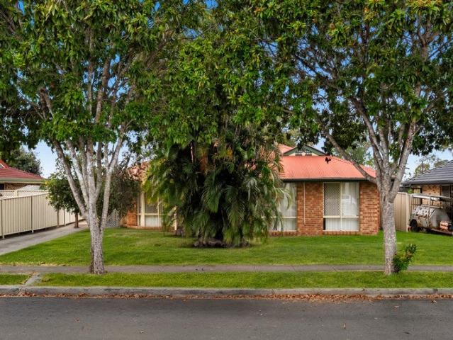 Four bedroom Home With Huge 1046m2 Opportunity