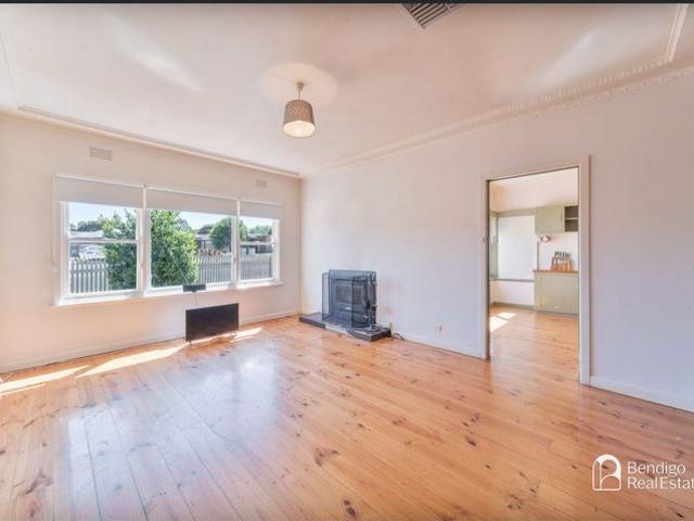 FOUR BEDROOM HOME WITH LARGE BACKYARD IN LONG GULLY