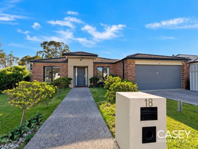 Four Bedroom Home with Lots of Parking, Study & More