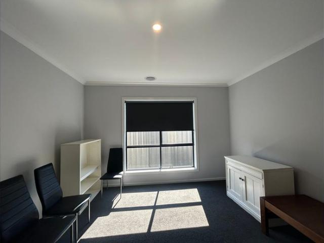 FOUR BEDROOM HOME FULLY FURNISHED !