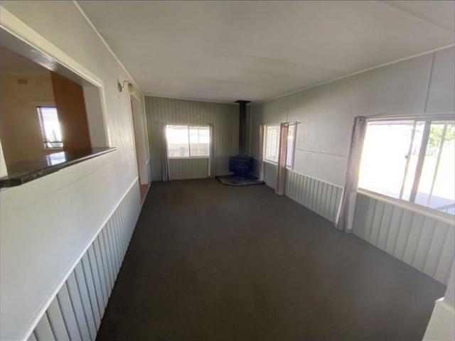Four bedroom home, great location!