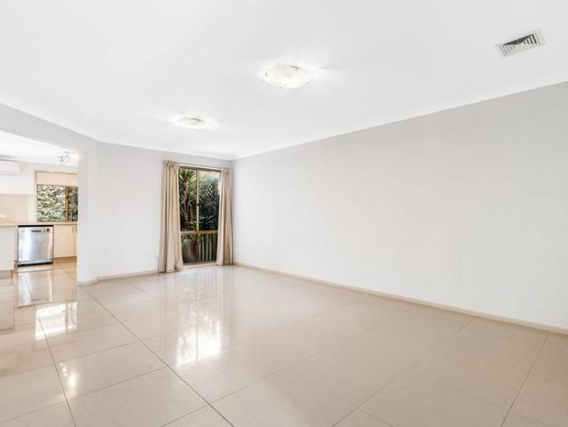 Four Bedroom Home In Ultra Convenient Location