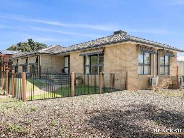 Wanniassa, Royalla, Greater Queanbeyan