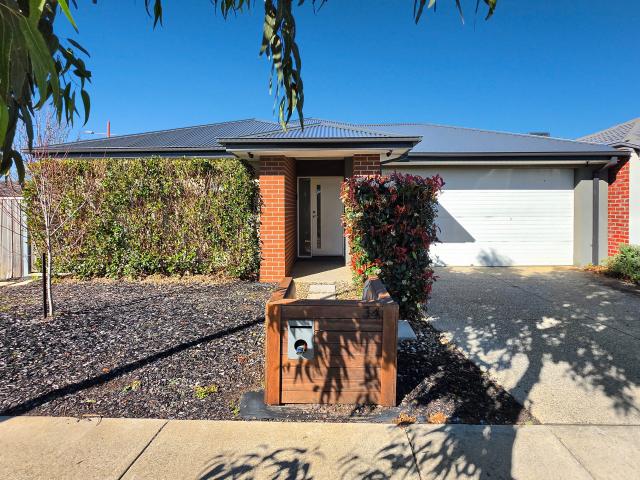 Four bedroom home in well sought after Mount Duneed