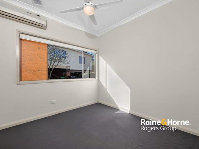 Four Bedroom Home in a Convenient Budgewoi Location!