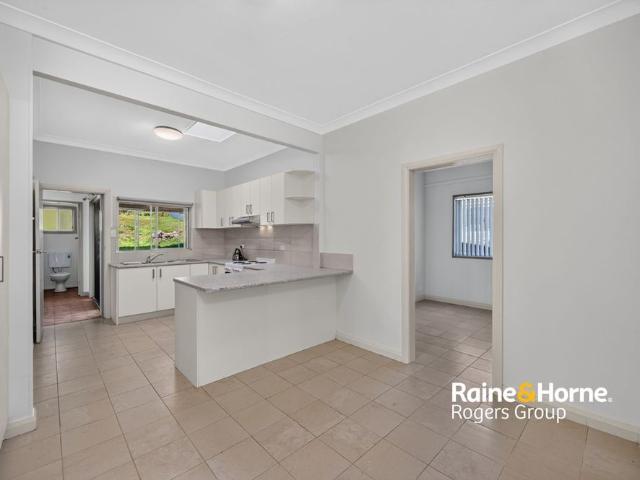 Four Bedroom Home in a Convenient Budgewoi Location!