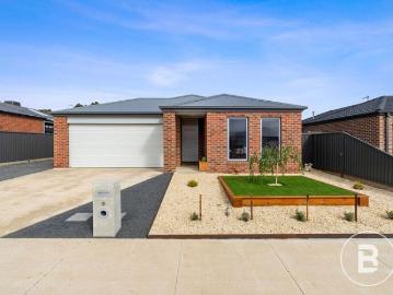 FOUR BEDROOM HOME IN ARRANMORE ESTATE!