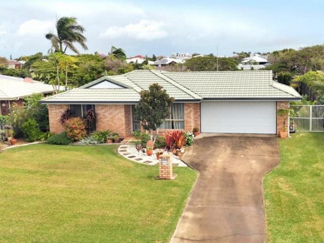 FOUR BEDROOM HOME IN BARGARA!
