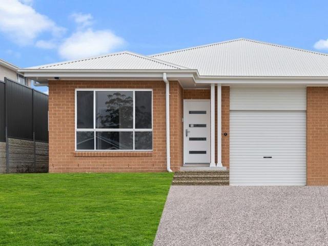 Four Bedroom Home In Glenning Valley!