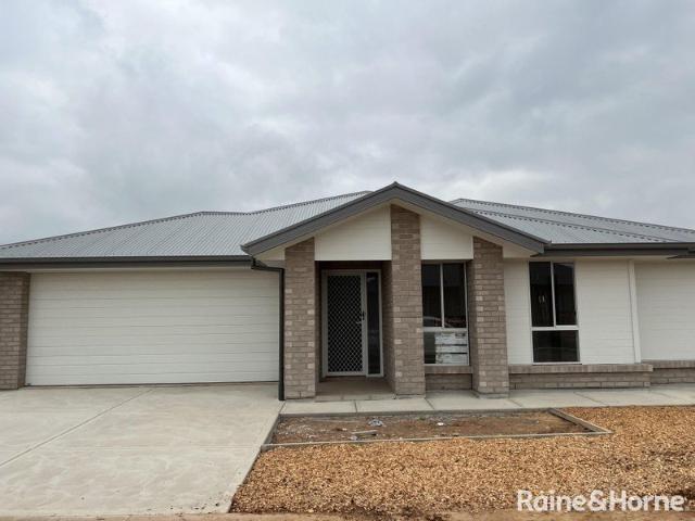 Four Bedroom Home In Munno Para!