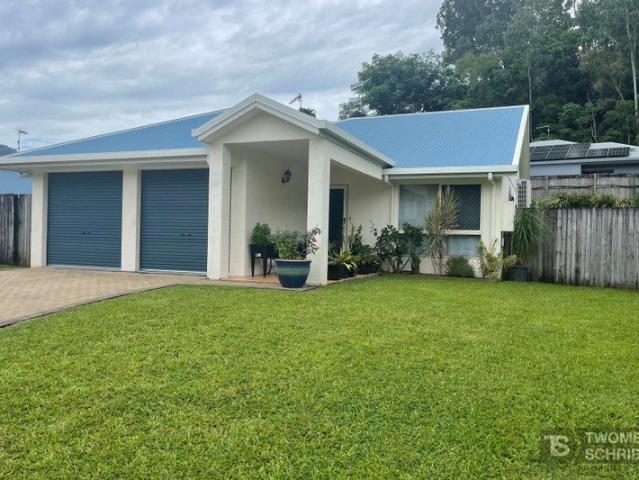 Four Bedroom Home In Redlynch Valley