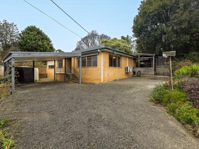 Four bedroom home in Ringwood North