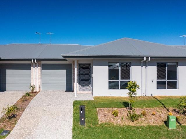 Four bedroom home in Ripley!