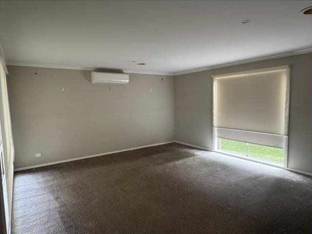 FOUR BEDROOM HOME IN RIVERSLEA BOULEVARD