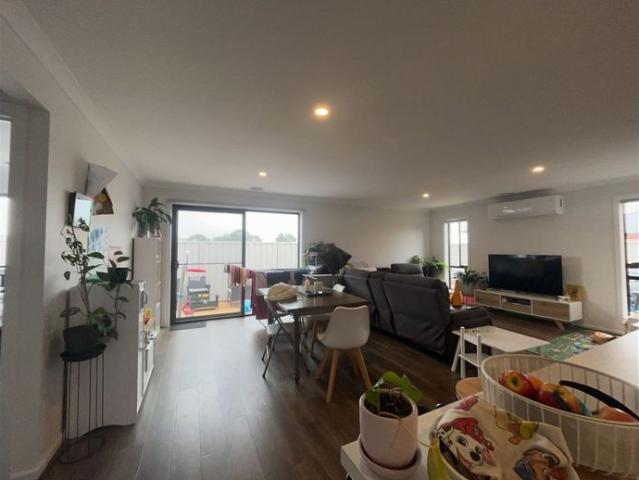 FOUR BEDROOM HOME LOW MAINTENANCE!