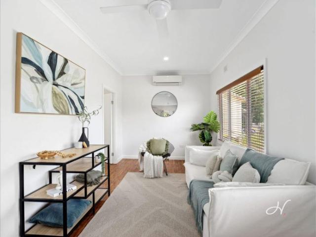 FOUR BEDROOM HOME or THREE WITH A Flexible Parent’s Retreat