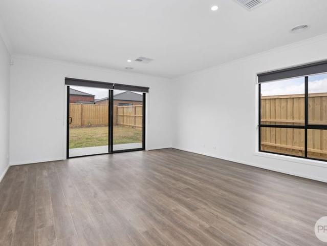 FOUR BEDROOM HOME SHORT DRIVE TO DTC & AMENITIES