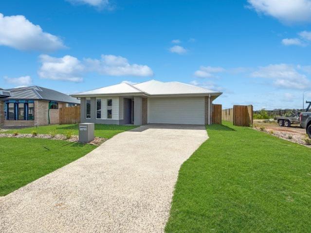 Four Bedroom in Kawungan