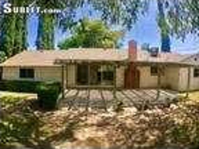 Four Bedroom In Simi Valley