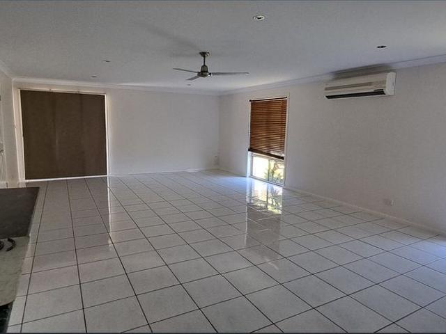 Four bedroom open plan living South Grafton
