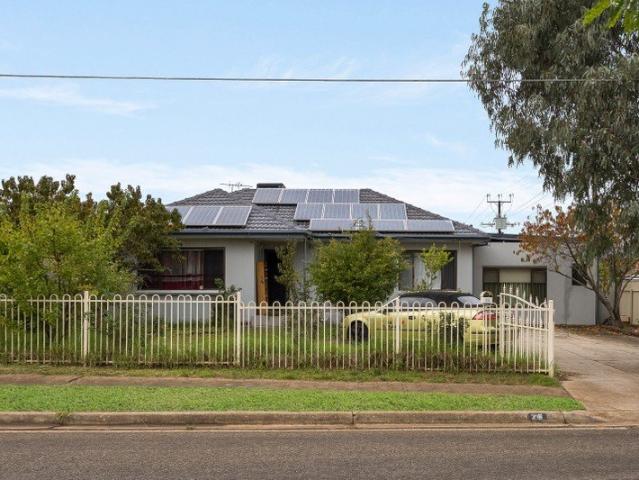 Four Bedroom Living in Brahma Lodge on CORNER BLOCK!