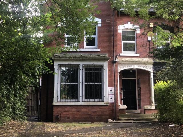 Four bedroom student flat situated in Hyde Park