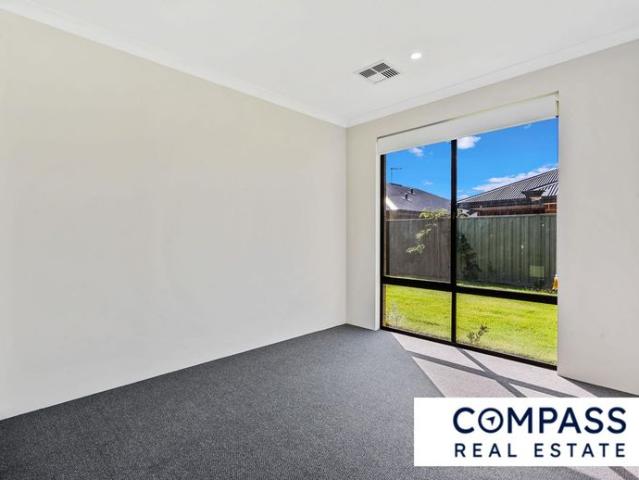 Four bedroom property: 6 Limestone Way, Henley Brook!