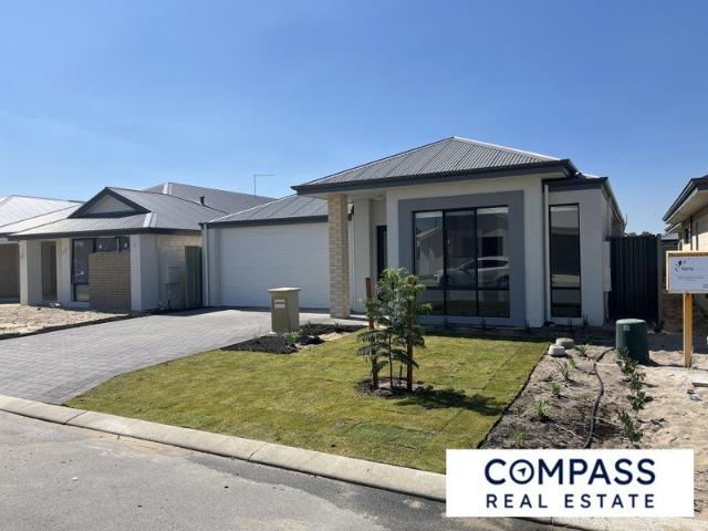 Four bedroom property: 6 Limestone Way, Henley Brook!