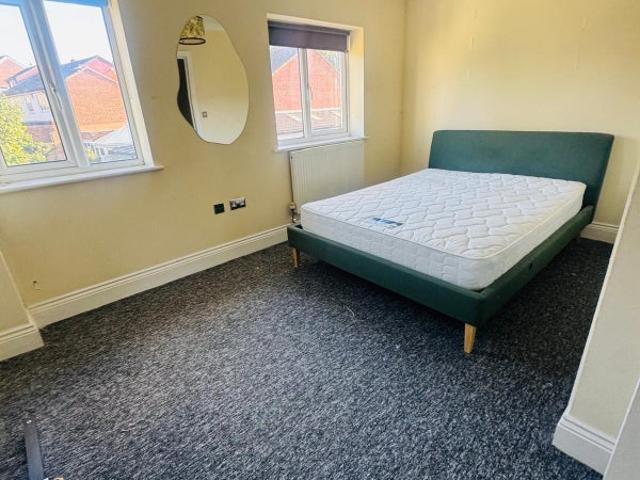 Four bedroom property in Church Hill