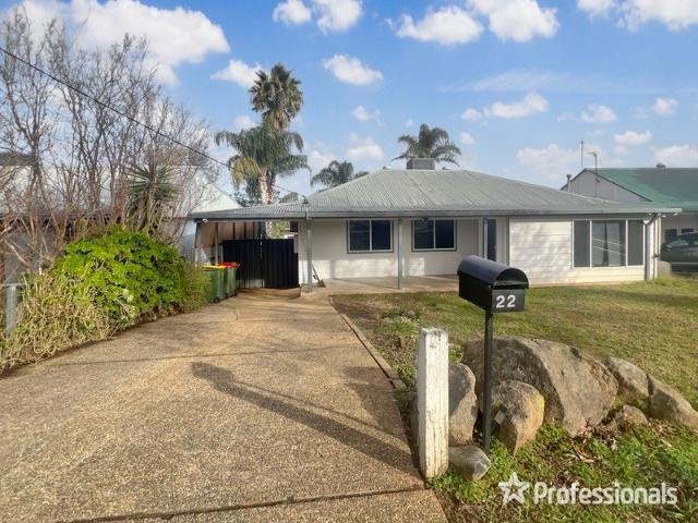 FOUR BEDROOM WITH A POOL