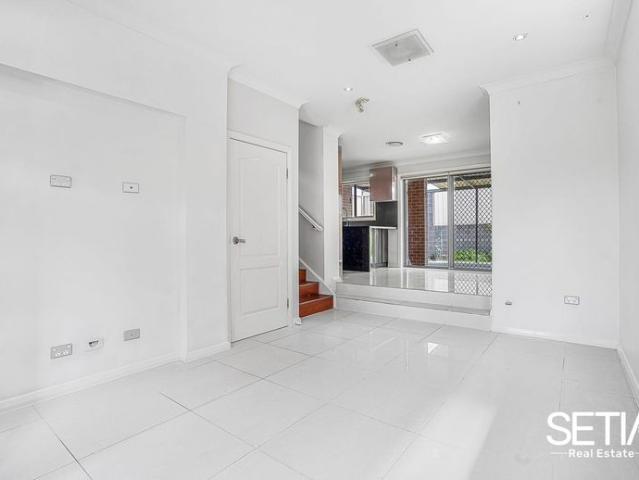 Four bedroom townhouse in a prime location