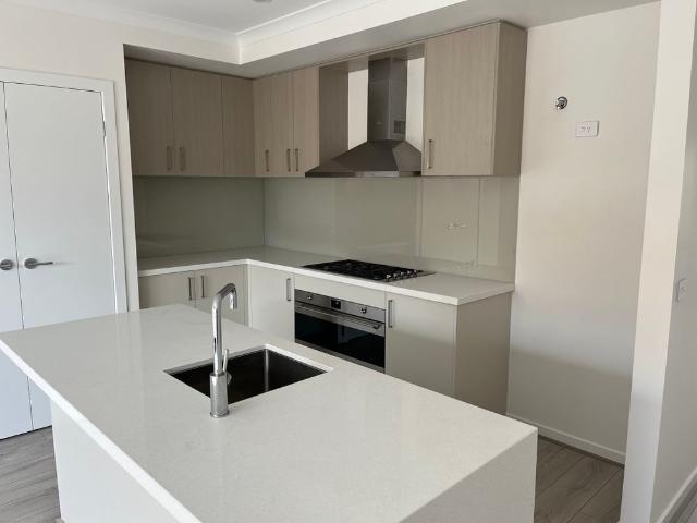 FOUR BEDROOM TOWNHOUSE