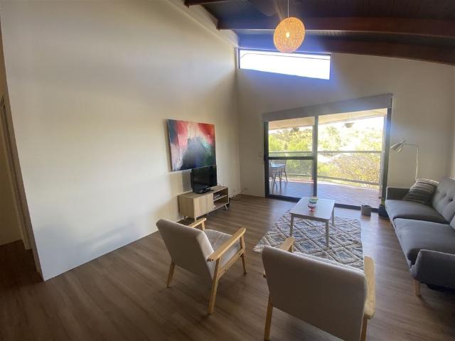 Four bedroom, three bathroom home in Araluen